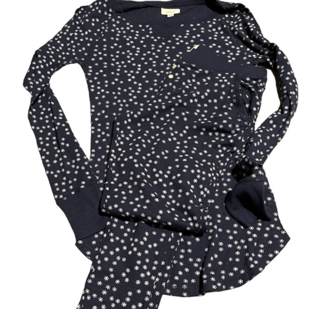 Aerie Snowflake Thermal Sleepwear Set